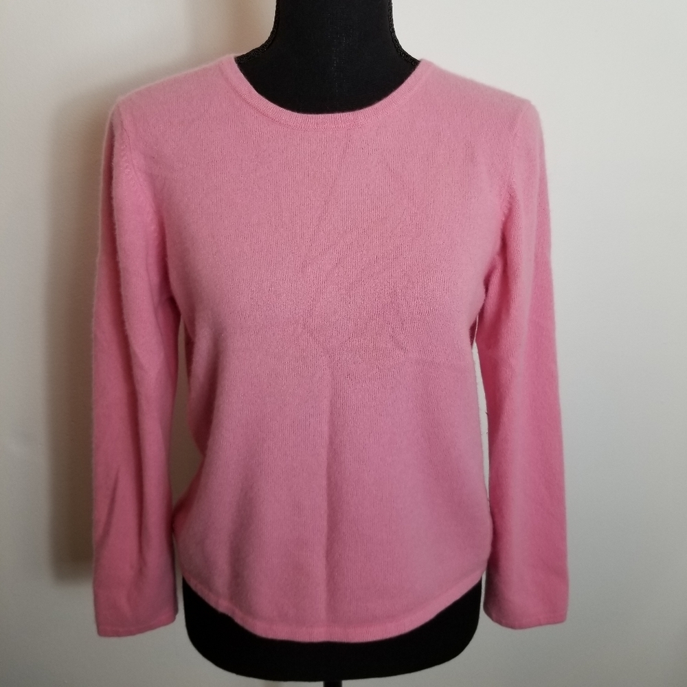 Vintage Queen Of Scots 100% Cashmere Crew Neck Long Sleeve Sweater